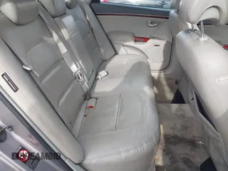2006 Hyundai Azera SE with VIN KMHFC46F06A121940, listed as a IAAI auction lot 41707660 with 209,461 mi miles and . Bid and sale history available at DreamBid. Image 8.