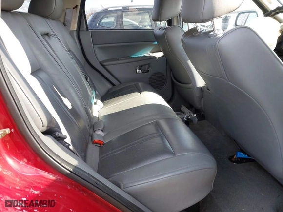 2005 Jeep Grand Cherokee Limited with VIN 1J4HR58N15C552905, listed as a IAAI auction lot 41520319 with 123,639 mi miles. Bid and sale history available at carsss.com. Image 8.