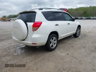 2008 Toyota RAV4 with VIN JTMZD33VX85078210, listed as a IAAI auction lot 41944108 with 110,518 mi miles. Bid and sale history available at carsss.com. Image 4.