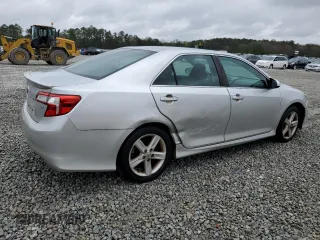 2014 Toyota Camry L with VIN 4T1BF1FK3EU322584, listed as a Copart auction lot 50175905 with 183,749 mi miles and Salvage Title. Bid and sale history available at DreamBid. Image 3.