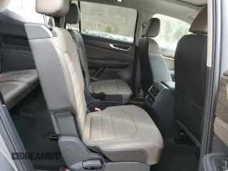 2024 Volkswagen Atlas SEL with VIN 1V2BR2CA9RC610293, listed as a Copart auction lot 50202415 with 4,378 mi miles and Salvage title. Bid and sale history available at DreamBid. Image 11.