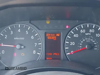 2018 Nissan NV Cargo SV z VIN 1N6AF0LYXJN809818, wystawiony jako IAAI lot #41882662 z przebiegiem 109 329 mil mil oraz . Historia ofert i sprzedaży dostępna na DreamBid. Obrazek 15.