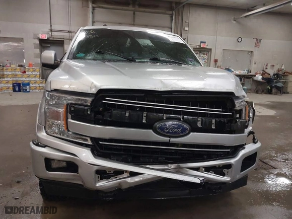 2018 Ford F-150 XL with VIN 1FTEW1E58JFB77571, listed as a IAAI auction lot 41364380 with 92,231 mi miles. Bid and sale history available at carsss.com. Image 12.