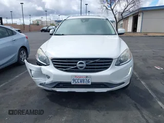 2014 Volvo XC60 R-Design Premier Plus z VIN YV4902DZ5E2554526, wystawiony jako IAAI lot #41764512 z przebiegiem 129 230 mil mil oraz . Historia ofert i sprzedaży dostępna na DreamBid. Obrazek 12.