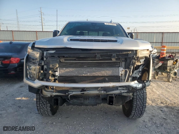2020 Chevrolet Silverado 3500HD High Country with VIN 1GC4YVEYXLF156957, listed as a Copart auction lot 71217424 with 114,026 mi miles and Salvage Title. Bid and sale history available at carsss.com. Image 6.