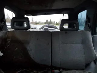 1998 Isuzu Rodeo S z VIN 4S2CM58W5W4350575, wystawiony jako Copart lot #84537714 z przebiegiem 215 573 mil mil oraz Szkoda całkowita • Salvage title. Historia ofert i sprzedaży dostępna na DreamBid. Obrazek 10.