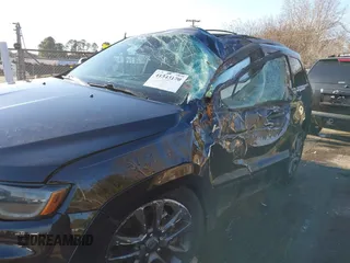 2018 Jeep Grand Cherokee High Altitude with VIN 1C4RJFCG0JC172125, listed as a IAAI auction lot 41343170 with 115,752 mi miles. Bid and sale history available at carsss.com. Image 6.