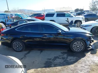 2021 Hyundai Sonata Hybrid Limited with VIN KMHL54JJ0MA017423, listed as a IAAI auction lot 41637455 with 39,555 mi miles. Bid and sale history available at carsss.com. Image 14.