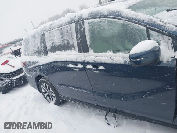 2025 Honda Odyssey EX-L with VIN 5FNRL6H62SB023939, listed as a IAAI auction lot 41294519 with Not Provided miles. Bid and sale history available at carsss.com. Image 12.