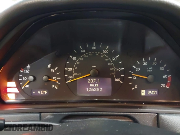2002 Mercedes-Benz E-Class with VIN WDBJF82J52X062526, listed as a IAAI auction lot 41192641 with 126,352 mi miles. Bid and sale history available at carsss.com. Image 7.