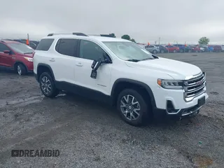 2023 GMC Acadia SLT z VIN 1GKKNML4XPZ156685, wystawiony jako IAAI lot #42231988 z przebiegiem 61 094 mil mil oraz . Historia ofert i sprzedaży dostępna na DreamBid. Obrazek 1.