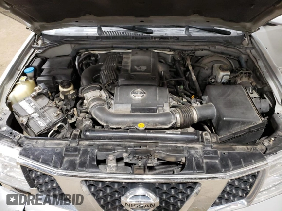 2005 Nissan Pathfinder SE z VIN 5N1AR18W15C738173, wystawiony jako Copart lot #54994755 z przebiegiem 154 776 mil mil oraz Czysty tytuł • Clean title. Historia ofert i sprzedaży dostępna na DreamBid. Obrazek 12.