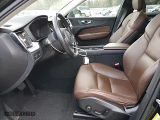2018 Volvo XC60 Momentum with VIN YV4A22RK2J1020760, listed as a Copart auction lot 46124075 with 56,502 mi miles and Salvage Title. Bid and sale history available at carsss.com. Image 7.