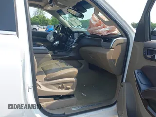 2017 Chevrolet Tahoe LT z VIN 1GNSKBKC2HR330422, wystawiony jako IAAI lot #42419205 z przebiegiem 136 444 mil mil oraz . Historia ofert i sprzedaży dostępna na DreamBid. Obrazek 5.