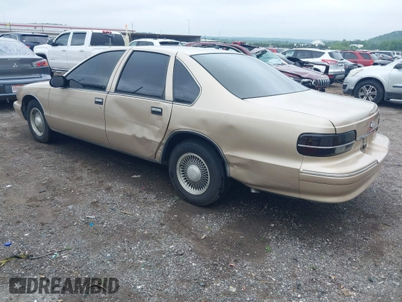 1996 Chevrolet Caprice 1SA Special Value с VIN 1G1BL52W7TR179967, выставлен на аукционе IAAI как лот 42311914 с пробегом 146 265 миль миль и . История ставок и продаж доступна на DreamBid. Изображение 3.