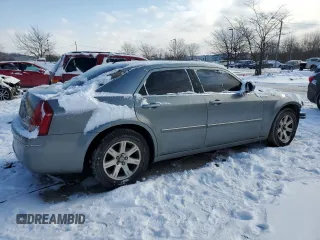 2007 Chrysler 300 Touring with VIN 2C3KA53G97H746923, listed as a Copart auction lot 45948125 with 183,571 mi miles and Salvage Title. Bid and sale history available at carsss.com. Image 3.