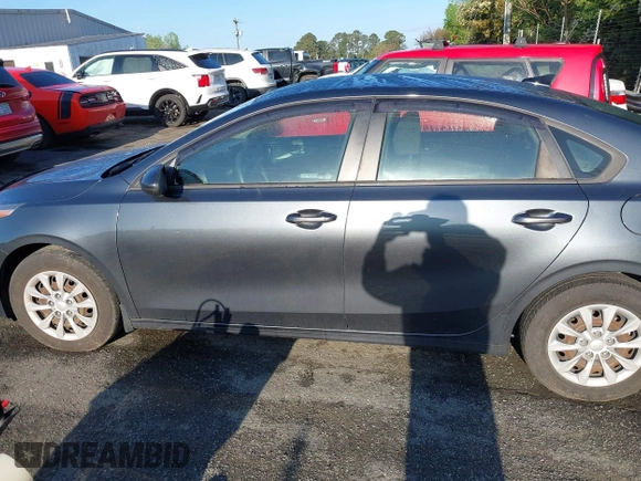 2020 Kia Forte LXS with VIN 3KPF24AD0LE173705, listed as a IAAI auction lot 41971096 with 164,572 mi miles. Bid and sale history available at carsss.com. Image 14.