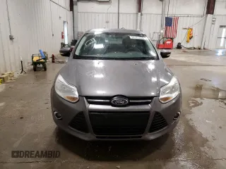 2012 Ford Focus SE with VIN 1FAHP3F20CL315916, listed as a Copart auction lot 54141335 with 157,203 mi miles and Non Repairable. Bid and sale history available at carsss.com. Image 5.