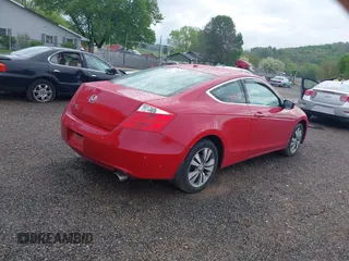 2008 Honda Accord EX-L z VIN 1HGCS12878A017952, wystawiony jako IAAI lot #42152647 z przebiegiem 158 811 mil mil oraz . Historia ofert i sprzedaży dostępna na DreamBid. Obrazek 4.