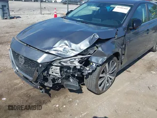 2020 Nissan Altima SR with VIN 1N4BL4CV6LC234697, listed as a IAAI auction lot 41010755 with 85,109 mi miles and . Bid and sale history available at carsss.com. Image 6.