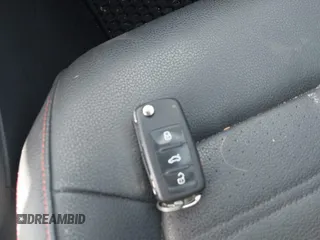 2017 Volkswagen Jetta GLI z VIN 3VW5T7AJ0HM338792, wystawiony jako IAAI lot #42285176 z przebiegiem 95 566 mil mil oraz . Historia ofert i sprzedaży dostępna na DreamBid. Obrazek 11.