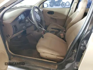 2002 Saturn SL z VIN 1G8ZH52842Z165459, wystawiony jako Copart lot #57273035 z przebiegiem 84 482 mil mil oraz Szkoda całkowita • Salvage title. Historia ofert i sprzedaży dostępna na DreamBid. Obrazek 7.