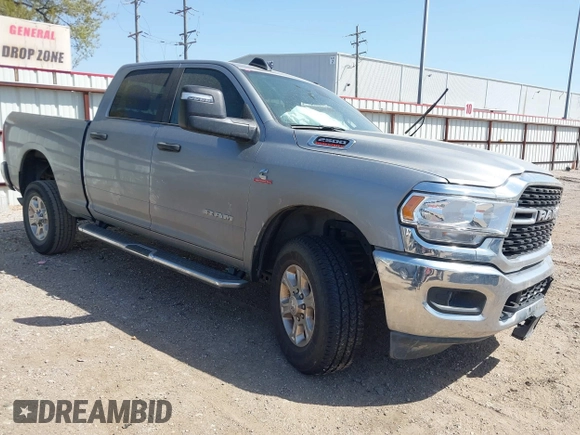 2024 Ram 2500 Big Horn z VIN 3C6UR5DL3RG153710, wystawiony jako IAAI lot #41858085 z przebiegiem 36 985 mil mil oraz . Historia ofert i sprzedaży dostępna na DreamBid. Obrazek 1.
