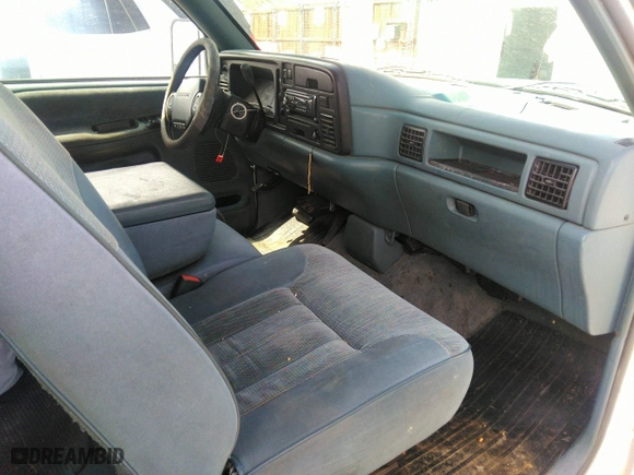1996 Dodge Ram 1500 with VIN 1B7HC13Z4TJ151867, listed as a IAAI auction lot 42054168 with 293,637 mi miles. Bid and sale history available at carsss.com. Image 5.