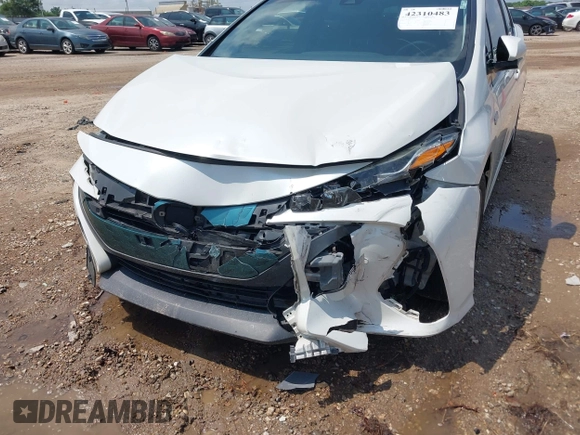 2017 Toyota Prius Plus with VIN JTDKARFP8H3041212, listed as a IAAI auction lot 42310483 with 77,217 mi miles and . Bid and sale history available at DreamBid. Image 6.