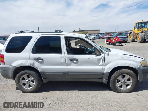 2005 Ford Escape XLT с VIN 1FMYU93165KA70903, выставлен на аукционе IAAI как лот 42291192 с пробегом 235 796 миль миль и . История ставок и продаж доступна на DreamBid. Изображение 13.