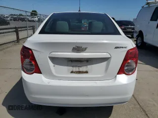 2012 Chevrolet Sonic LS z VIN 1G1JA5SH5C4135658, wystawiony jako Copart lot #58280565 z przebiegiem 140 279 mil mil oraz Czysty tytuł • Clean title. Historia ofert i sprzedaży dostępna na DreamBid. Obrazek 6.