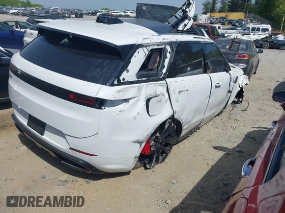 2024 Land Rover Range Rover Sport Dynamic SE with VIN SAL1L9FU9RA405431, listed as a IAAI auction lot 42051512 with 21,799 mi miles and . Bid and sale history available at DreamBid. Image 4.