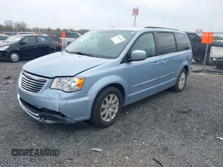 2012 Chrysler Town & Country Touring with VIN 2C4RC1BG8CR386689, listed as a IAAI auction lot 42006865 with 86,000 mi miles. Bid and sale history available at carsss.com. Image 2.