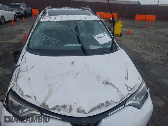 2018 Toyota RAV4 XLE with VIN 2T3WFREV0JW452030, listed as a IAAI auction lot 41915411 with 1 mi miles. Bid and sale history available at carsss.com. Image 12.