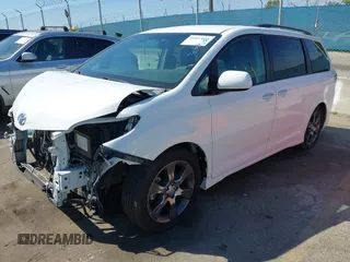2016 Toyota Sienna SE с VIN 5TDXK3DC0GS702003, выставлен на аукционе IAAI как лот 41957604 с пробегом 41 409 миль миль и . История ставок и продаж доступна на DreamBid. Изображение 18.