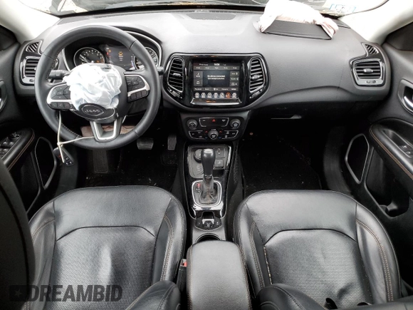 2018 Jeep Compass Limited z VIN 3C4NJDCB6JT436704, wystawiony jako Copart lot #59470265 z przebiegiem 84 581 mil mil oraz Szkoda całkowita • Salvage title. Historia ofert i sprzedaży dostępna na DreamBid. Obrazek 8.