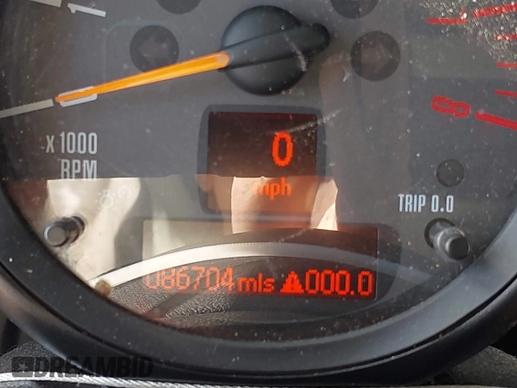 2015 MINI Countryman with VIN WMWZB3C54FWM33074, listed as a IAAI auction lot 42094992 with 86,704 mi miles and . Bid and sale history available at DreamBid. Image 7.
