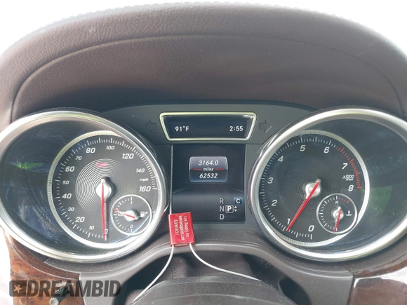 2019 Mercedes-Benz GLS with VIN 4JGDF6EE0KB232821, listed as a IAAI auction lot 42095895 with 62,532 mi miles. Bid and sale history available at carsss.com. Image 7.