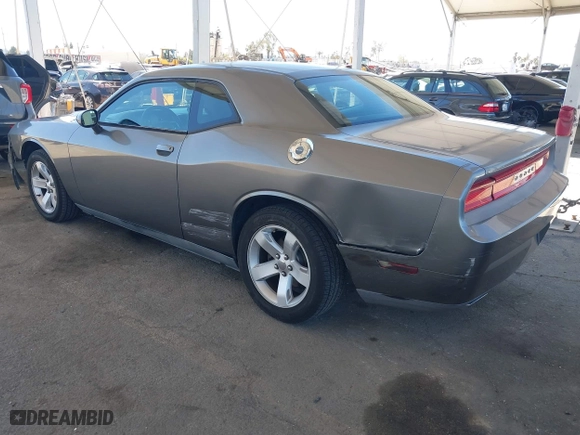 2011 Dodge Challenger with VIN 2B3CJ4DG0BH515573, listed as a IAAI auction lot 41861915 with 133,199 mi miles. Bid and sale history available at carsss.com. Image 3.