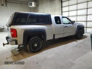 2010 Chevrolet Silverado 1500 LS with VIN 1GCSKREA7AZ210438, listed as a Copart auction lot 50062055 with 179,579 mi miles and Salvage Title. Bid and sale history available at DreamBid. Image 3.