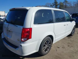 2017 Dodge Grand Caravan SXT with VIN 2C4RDGCG3HR827506, listed as a IAAI auction lot 41746018 with 264,324 mi miles. Bid and sale history available at carsss.com. Image 4.