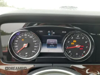 2019 Mercedes-Benz E 300 with VIN WDDZF4KB7KA510425, listed as a Copart auction lot 58826625 with 25,774 mi miles and Salvage title. Bid and sale history available at DreamBid. Image 9.