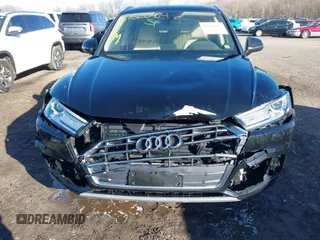 2019 Audi Q5 Premium with VIN WA1ANAFY7K2043454, listed as a IAAI auction lot 41620464 with 57,516 mi miles. Bid and sale history available at carsss.com. Image 12.