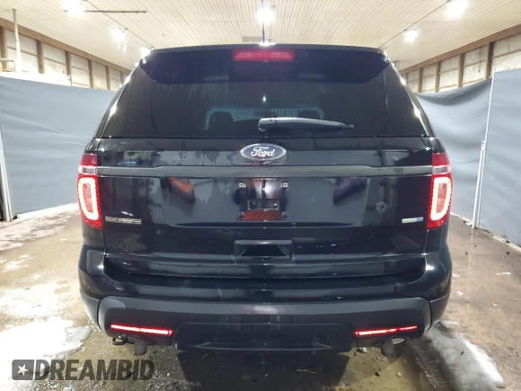 2015 Ford Utility Police Interceptor with VIN 1FM5K8AR4FGC26968, listed as a Copart auction lot 89174695 with 237,942 mi miles and Clean Title. Bid and sale history available at carsss.com. Image 6.