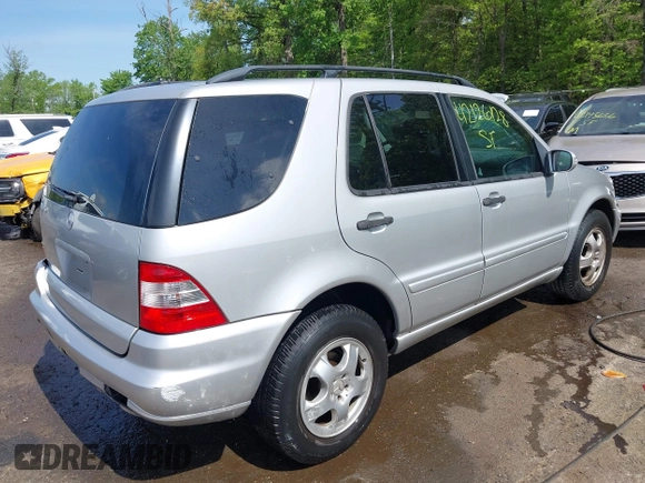 2004 Mercedes-Benz M 3.5L with VIN 4JGAB57E14A508096, listed as a IAAI auction lot 42126128 with 111,596 mi miles. Bid and sale history available at carsss.com. Image 4.