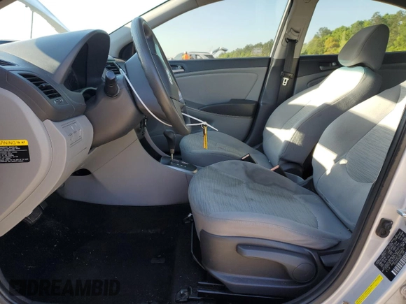 2016 Hyundai Accent SE z VIN KMHCT4AE7GU096875, wystawiony jako Copart lot #52945135 z przebiegiem 109 083 mil mil oraz Szkoda całkowita • Salvage title. Historia ofert i sprzedaży dostępna na DreamBid. Obrazek 7.