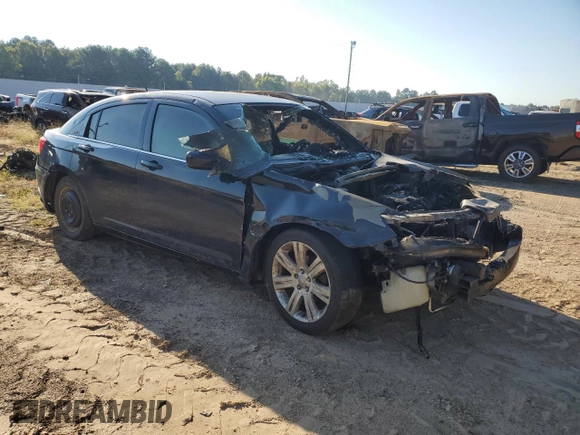 2013 Chrysler 200 LX with VIN 1C3CCBAB6DN669662, listed as a Copart auction lot 73813984 with Not Provided miles and Salvage Title. Bid and sale history available at carsss.com. Image 4.