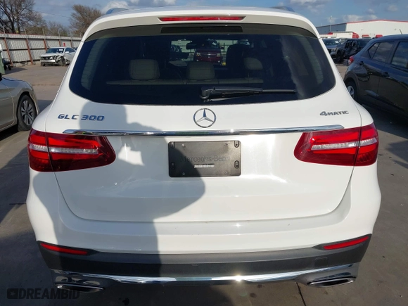 2019 Mercedes-Benz GLC with VIN WDC0G4KB0KV154015, listed as a IAAI auction lot 41049218 with 38,473 mi miles. Bid and sale history available at carsss.com. Image 17.