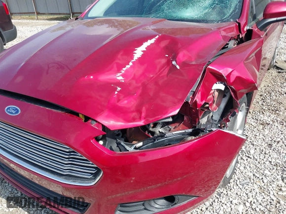 2016 Ford Fusion S z VIN 3FA6P0G70GR325773, wystawiony jako IAAI lot #42250513 z przebiegiem 167 224 mil mil oraz . Historia ofert i sprzedaży dostępna na DreamBid. Obrazek 6.