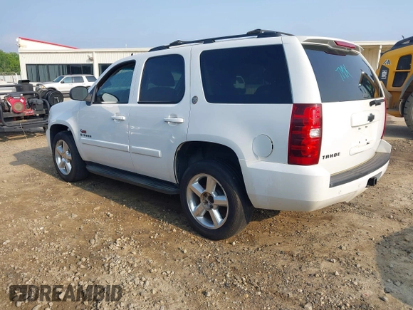 2008 Chevrolet Tahoe 3LT z VIN 1GNFC13068R119950, wystawiony jako IAAI lot #42410879 z przebiegiem 230 254 mil mil oraz . Historia ofert i sprzedaży dostępna na DreamBid. Obrazek 3.
